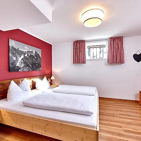 Rosenquarz Apartment